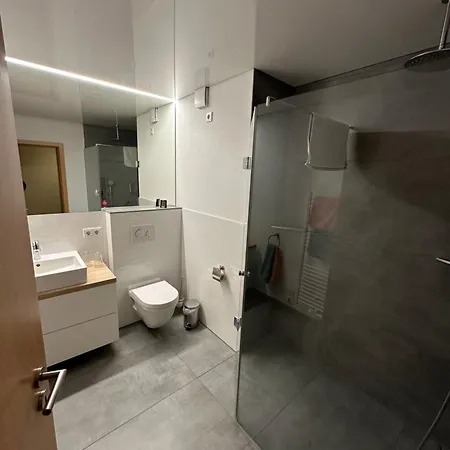 Fewo-schwarzer Apartment *