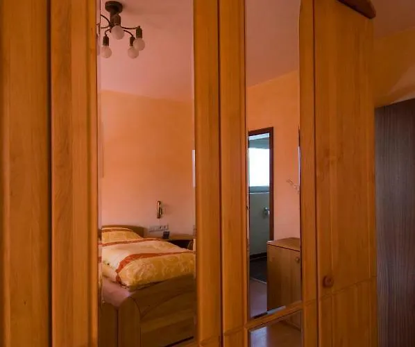 Апартаменты Fewo-schwarzer