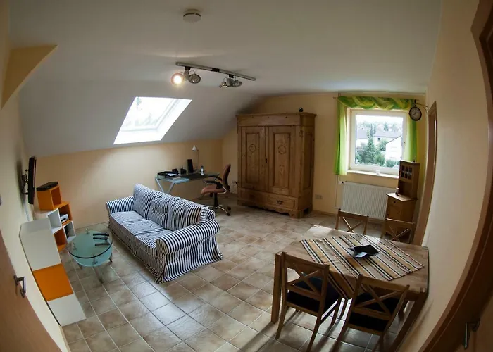 Fewo-schwarzer شقة انغلهيم ام رين